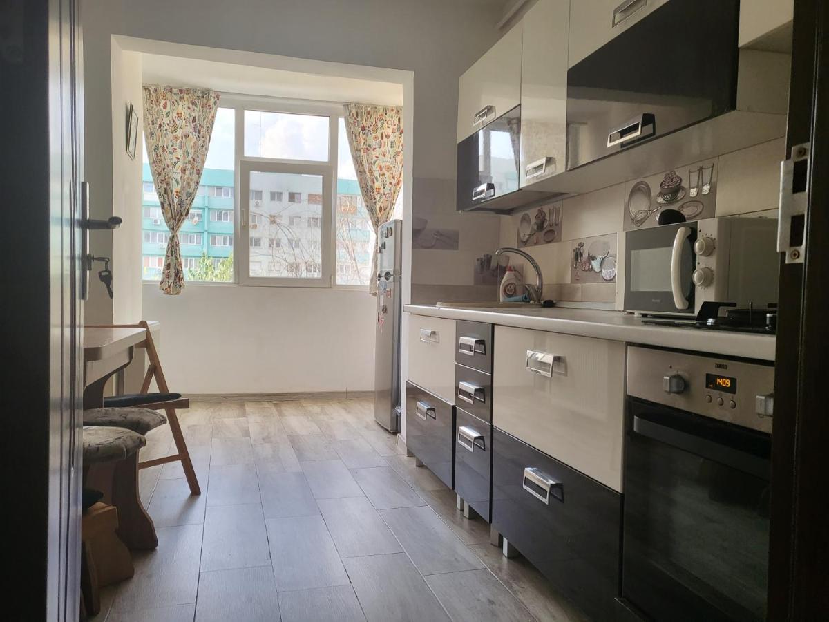 Apartament Cu 3 Camere Chiar In Inima Capitalei Bucureşti Exterior foto
