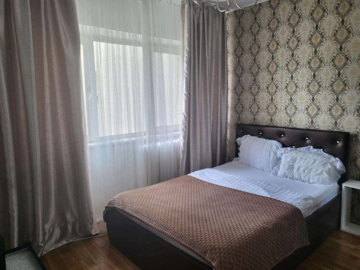 Apartament Cu 3 Camere Chiar In Inima Capitalei Bucureşti Exterior foto
