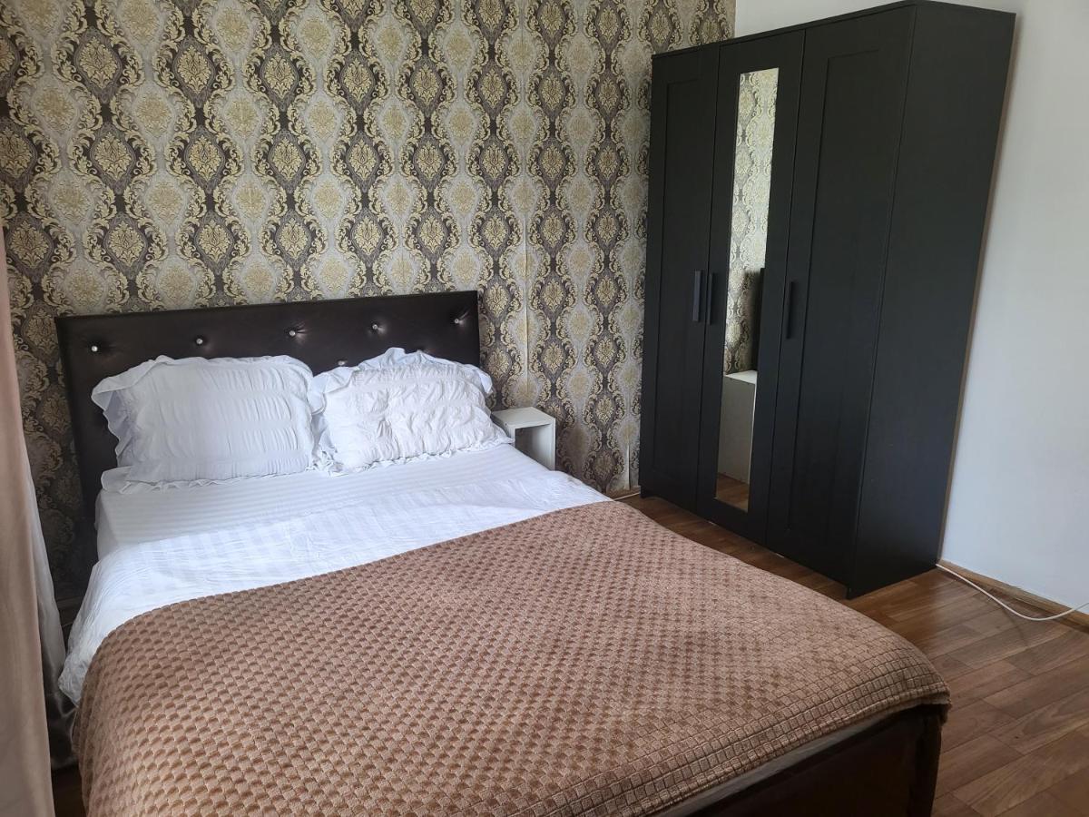 Apartament Cu 3 Camere Chiar In Inima Capitalei Bucureşti Exterior foto