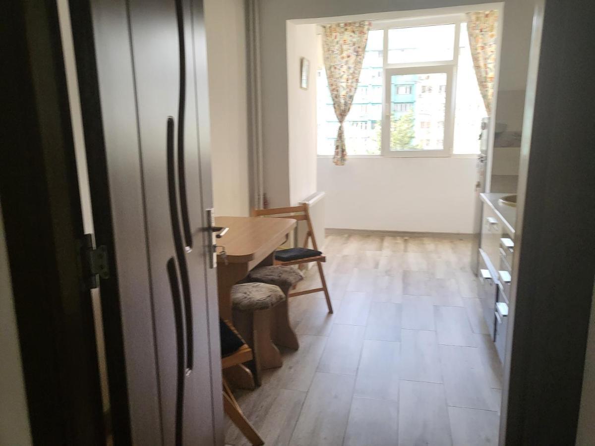 Apartament Cu 3 Camere Chiar In Inima Capitalei Bucureşti Exterior foto